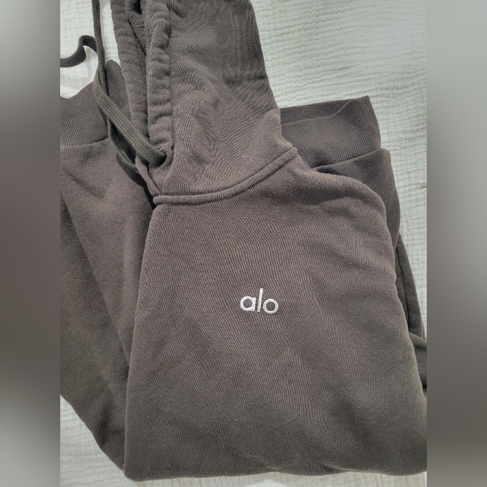 Alo